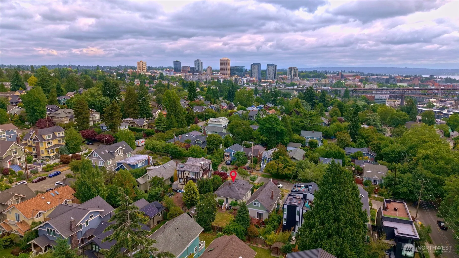 Property photo for 4017 Corliss Avenue N, Seattle photo 4