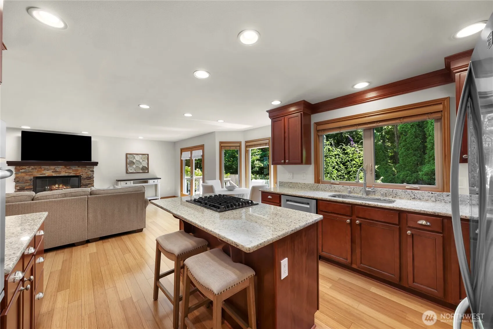 Property photo for 22209 Ne 11th Place, Sammamish photo 3