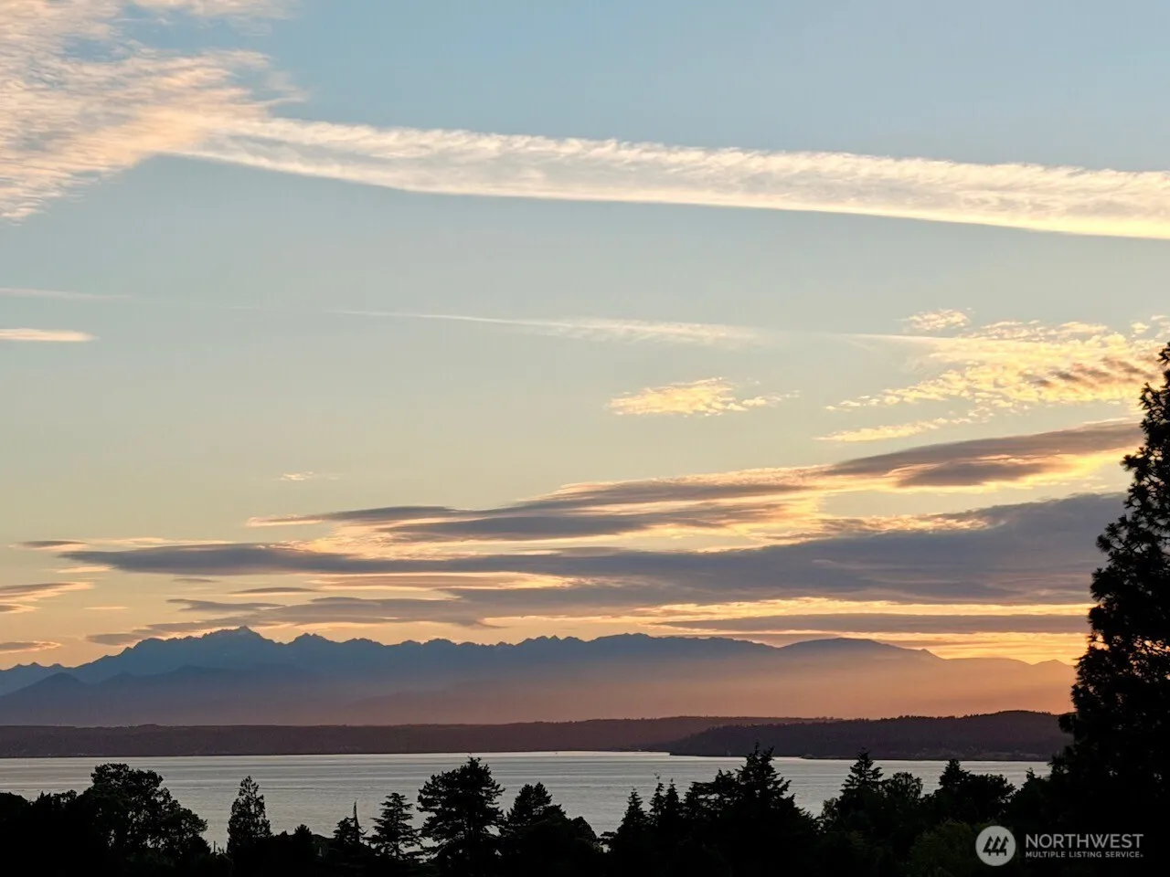 Property photo for 12060 8th Avenue Nw #b, Seattle