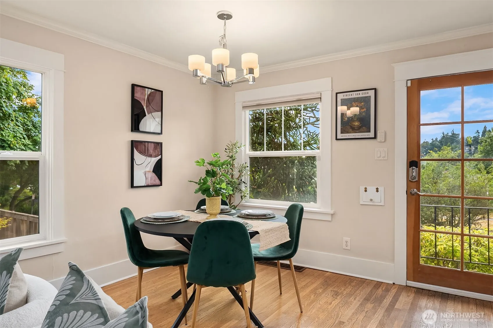 Property photo for 4456 46th Avenue Sw, Seattle photo 5