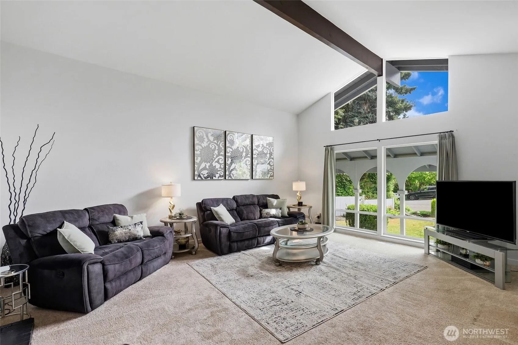 Property photo for 3027 167th Avenue Ne, Bellevue photo 2