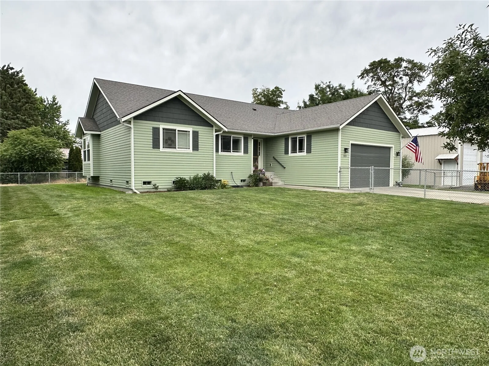 Property photo for 213 West Street, Waitsburg