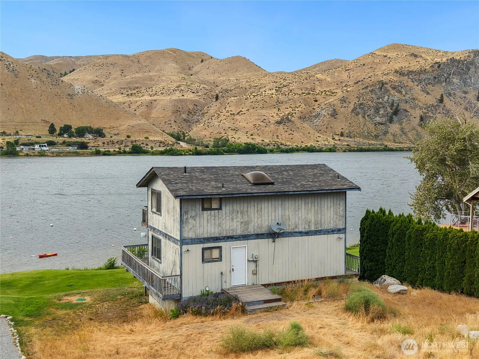 Property photo for 513 Riverview Drive, Orondo