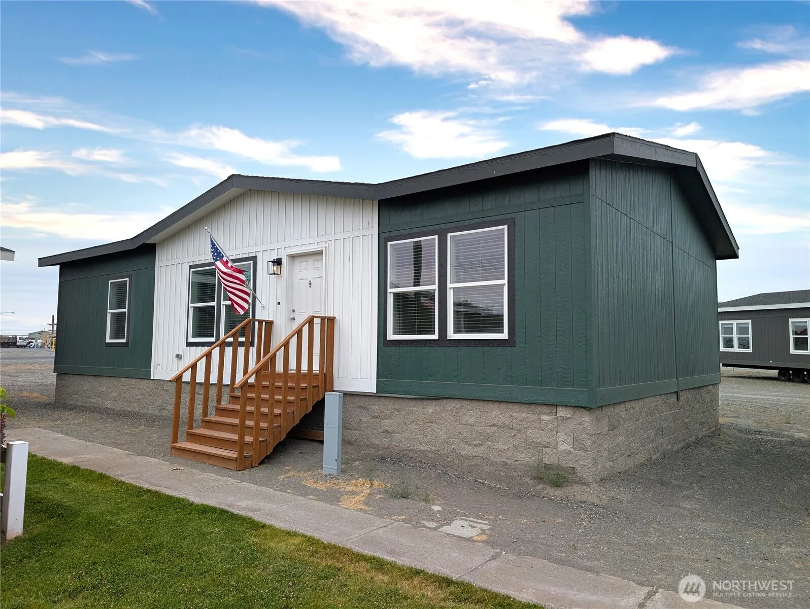 Property photo for 902 97th Street E, Tacoma photo 4