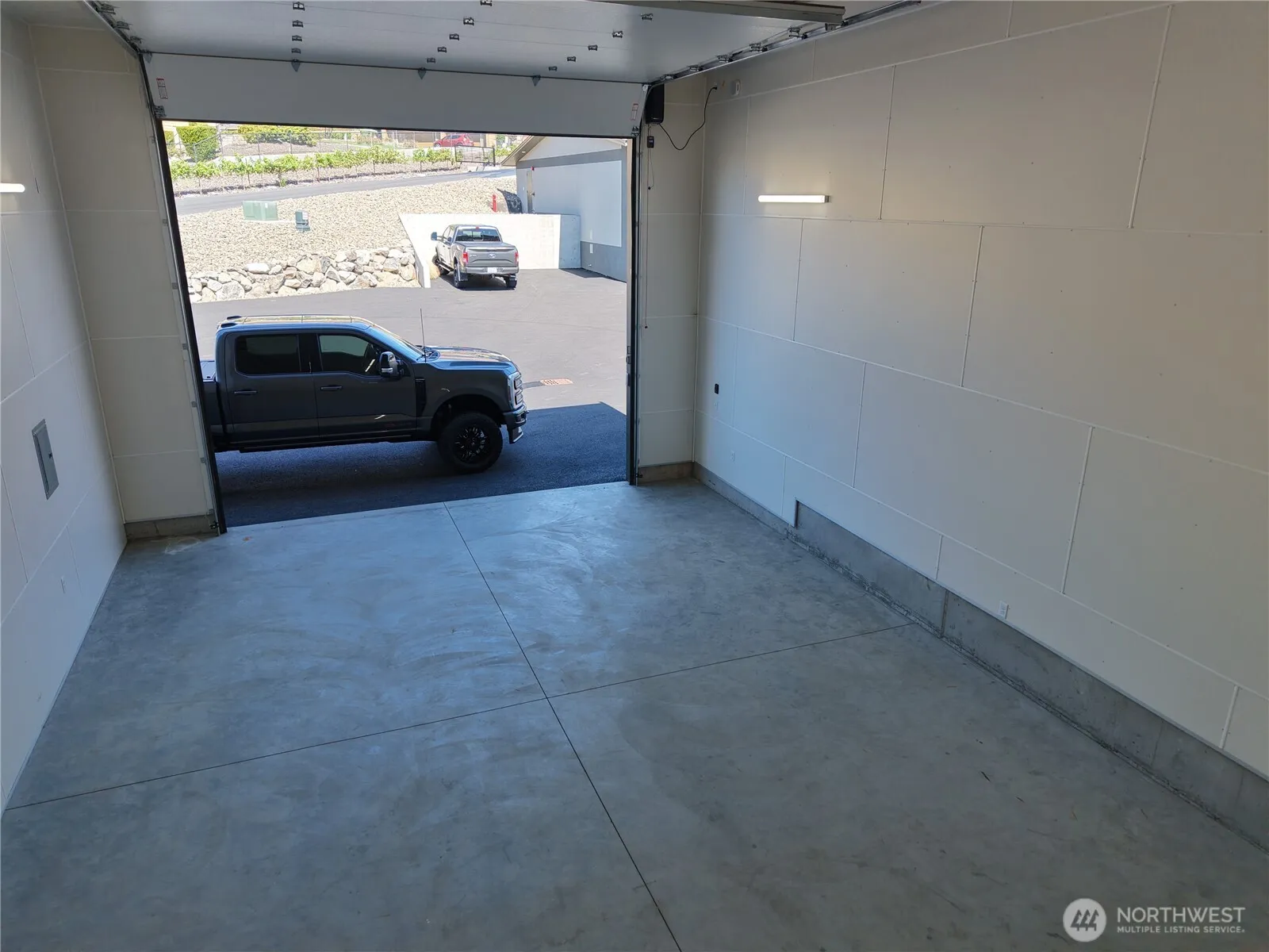 Property photo for 23595 Canopy Drive Nw #10, Quincy