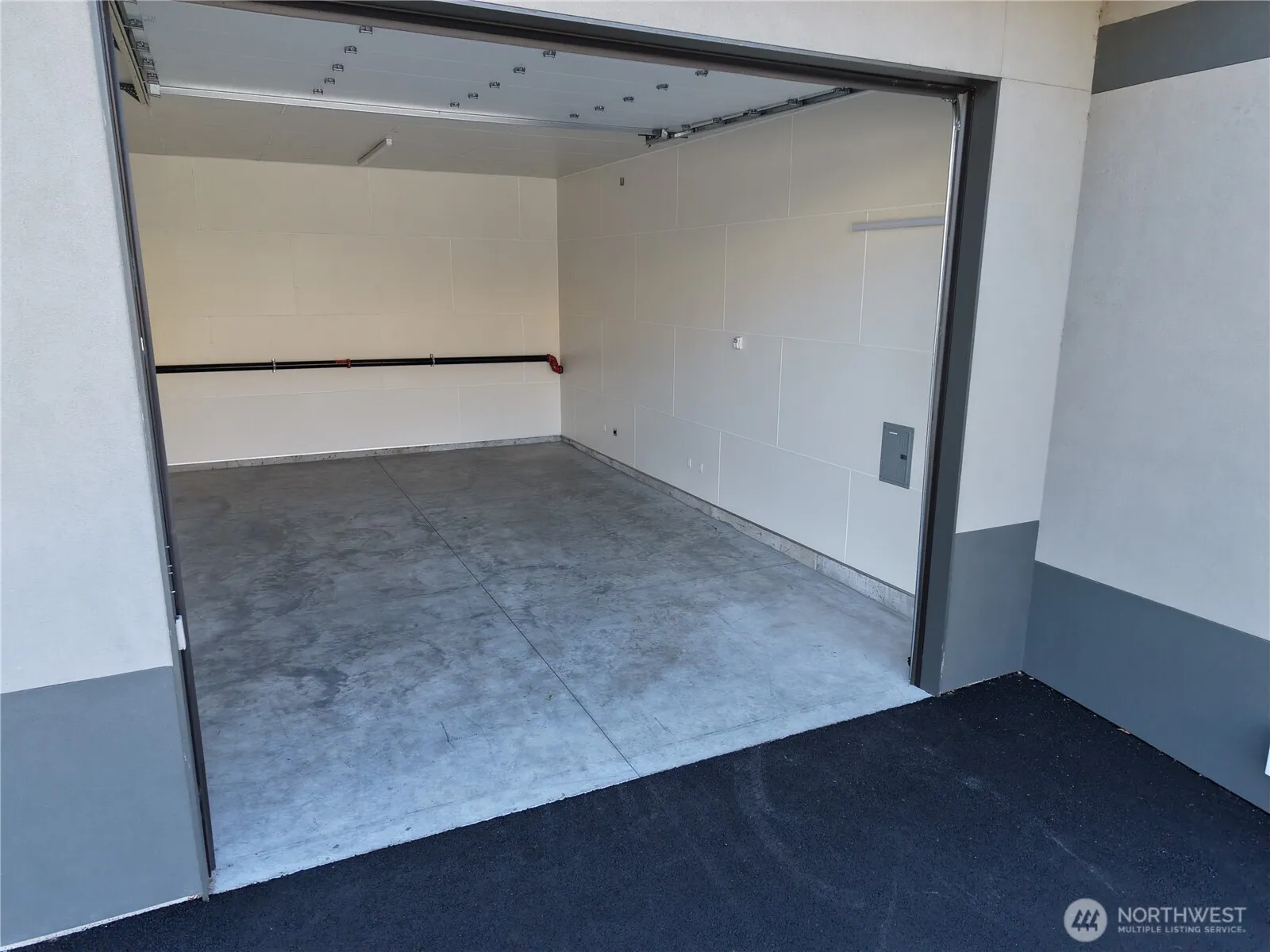 Property photo for 23595 Canopy Drive Nw #11, Quincy
