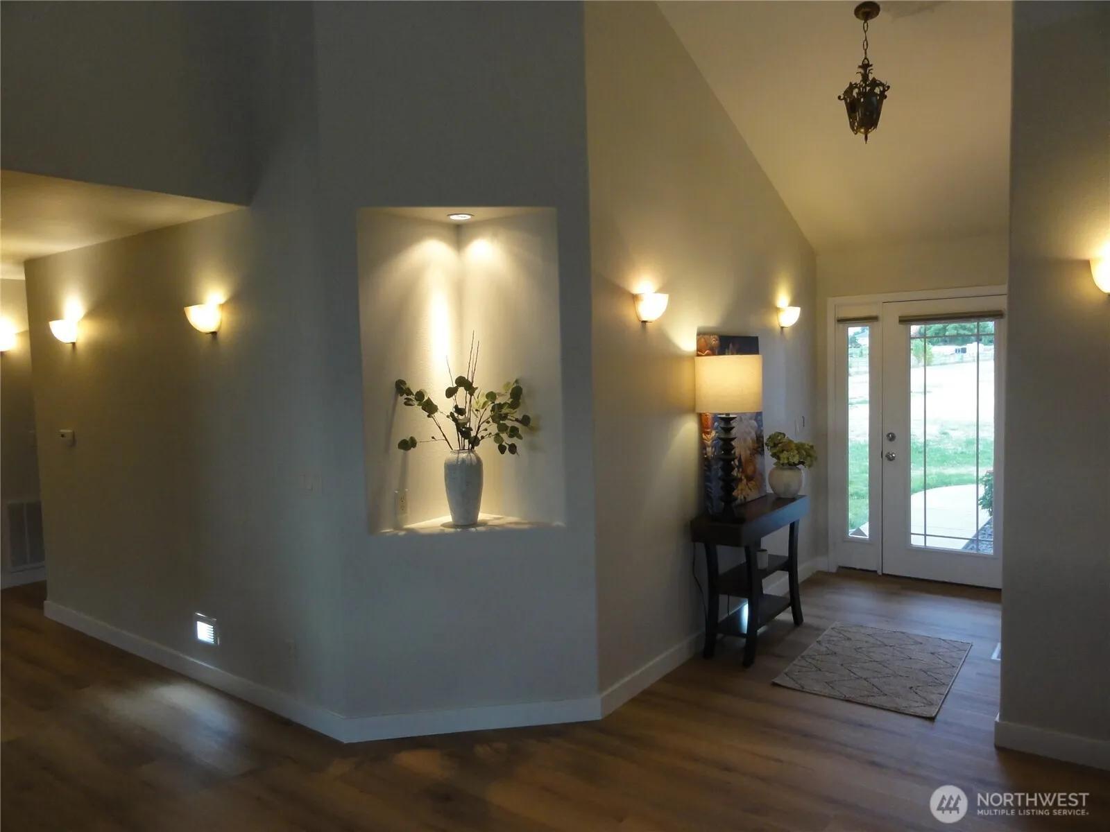 Property photo for 3862 Shorecrest Drive Ne, Moses Lake photo 2
