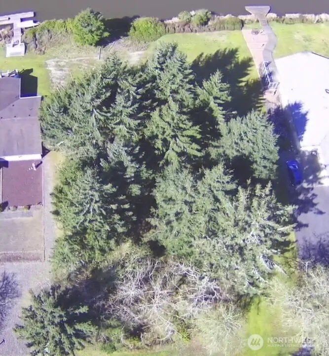 Property photo for 135 Duck Lake Drive Ne, Ocean Shores photo 2