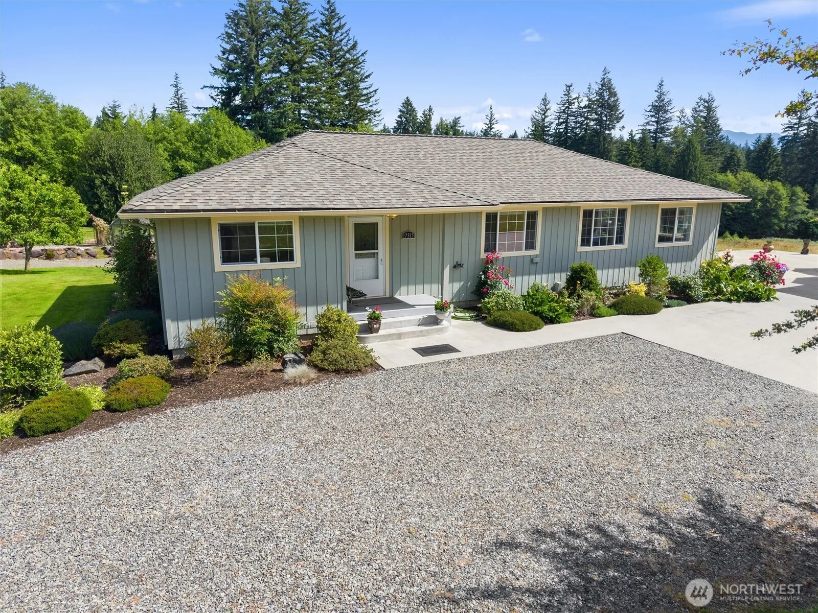 Property photo for 17315 Dubuque Road, Snohomish photo 2