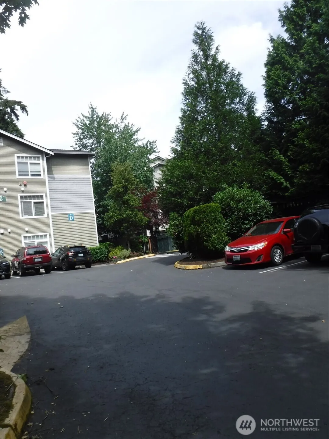 Property photo for 12712 Admiralty Way Se #d303, Everett photo 4