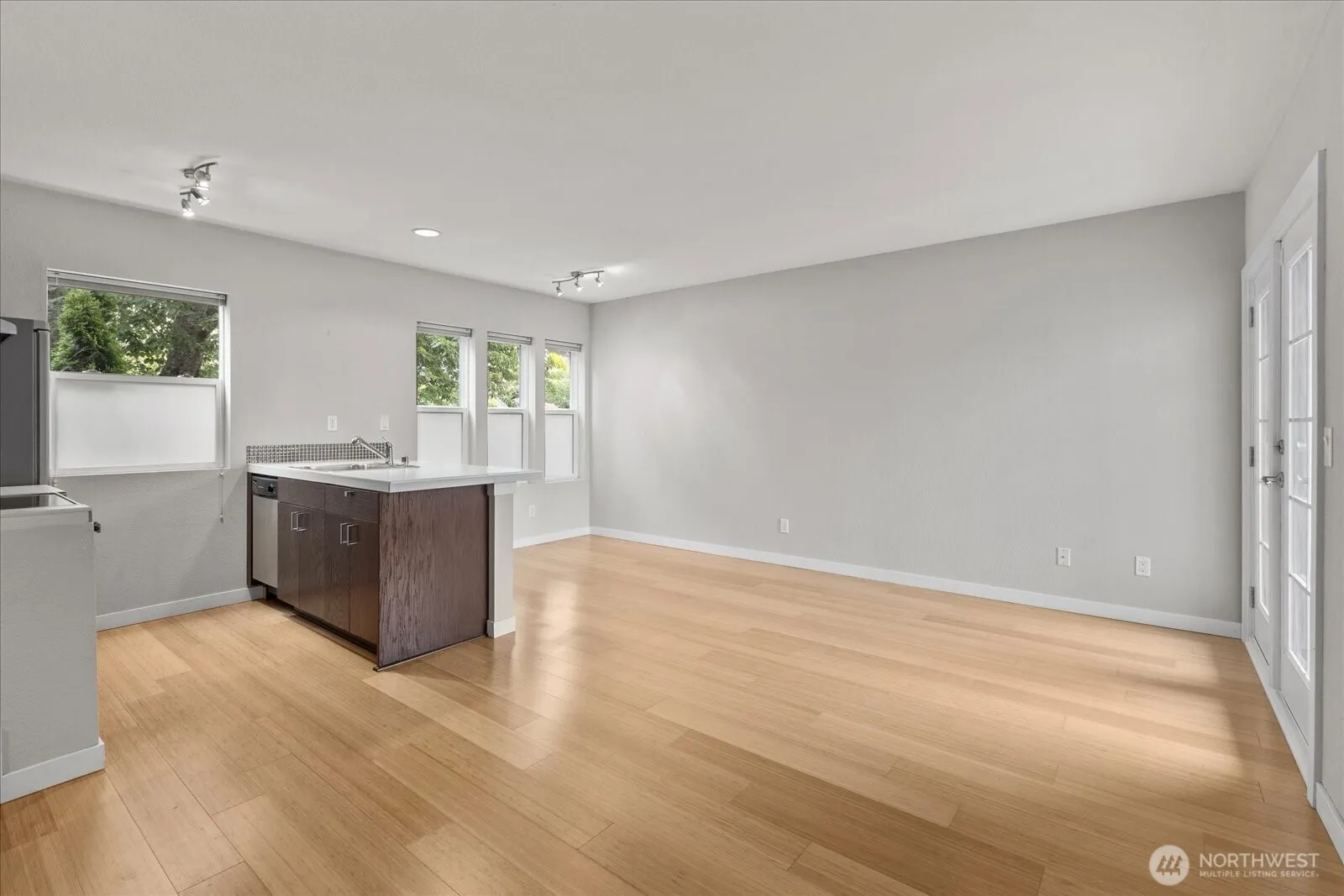 Property photo for 6547 42nd Avenue Sw #205, Seattle photo 2