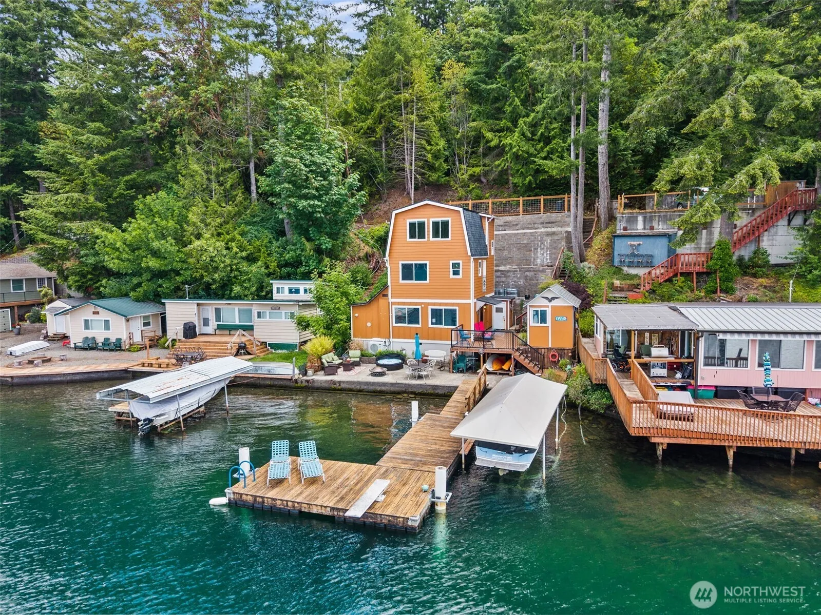 Property photo for 1119 Summit Lake Shore Road Nw, Olympia