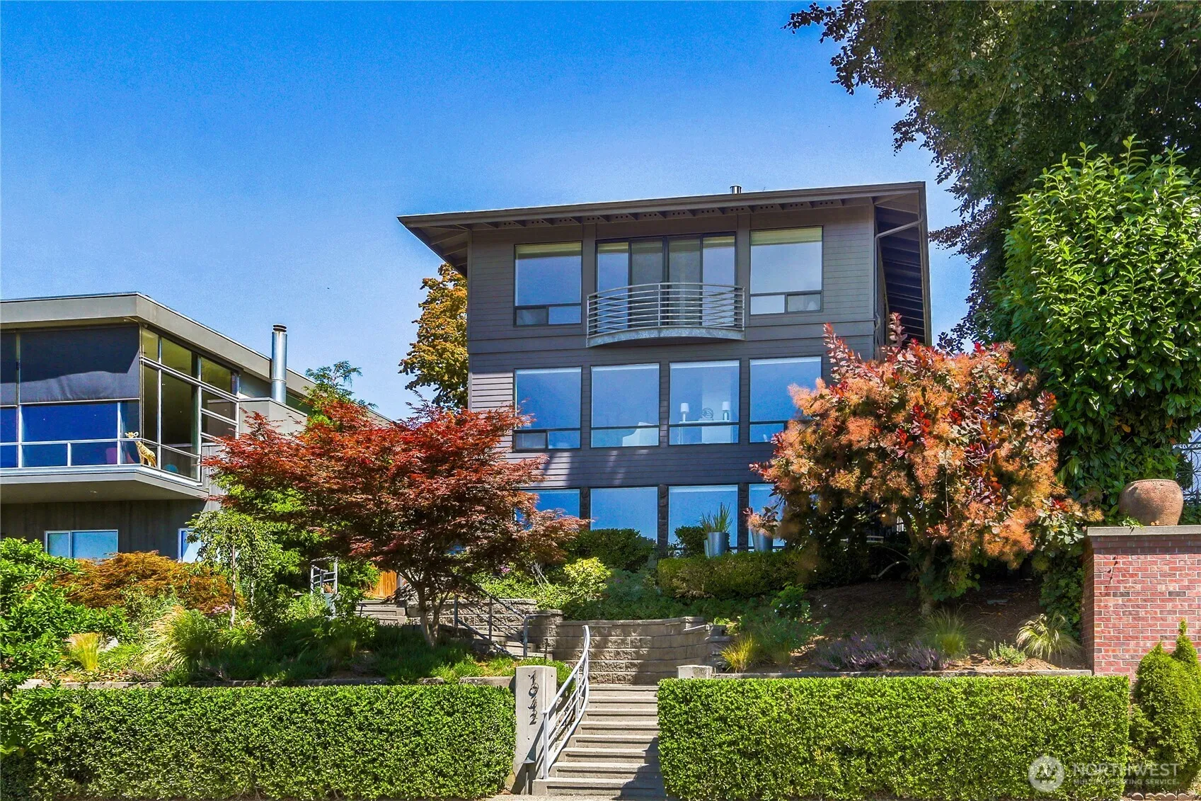 Property photo for 1942 7th Avenue W, Seattle