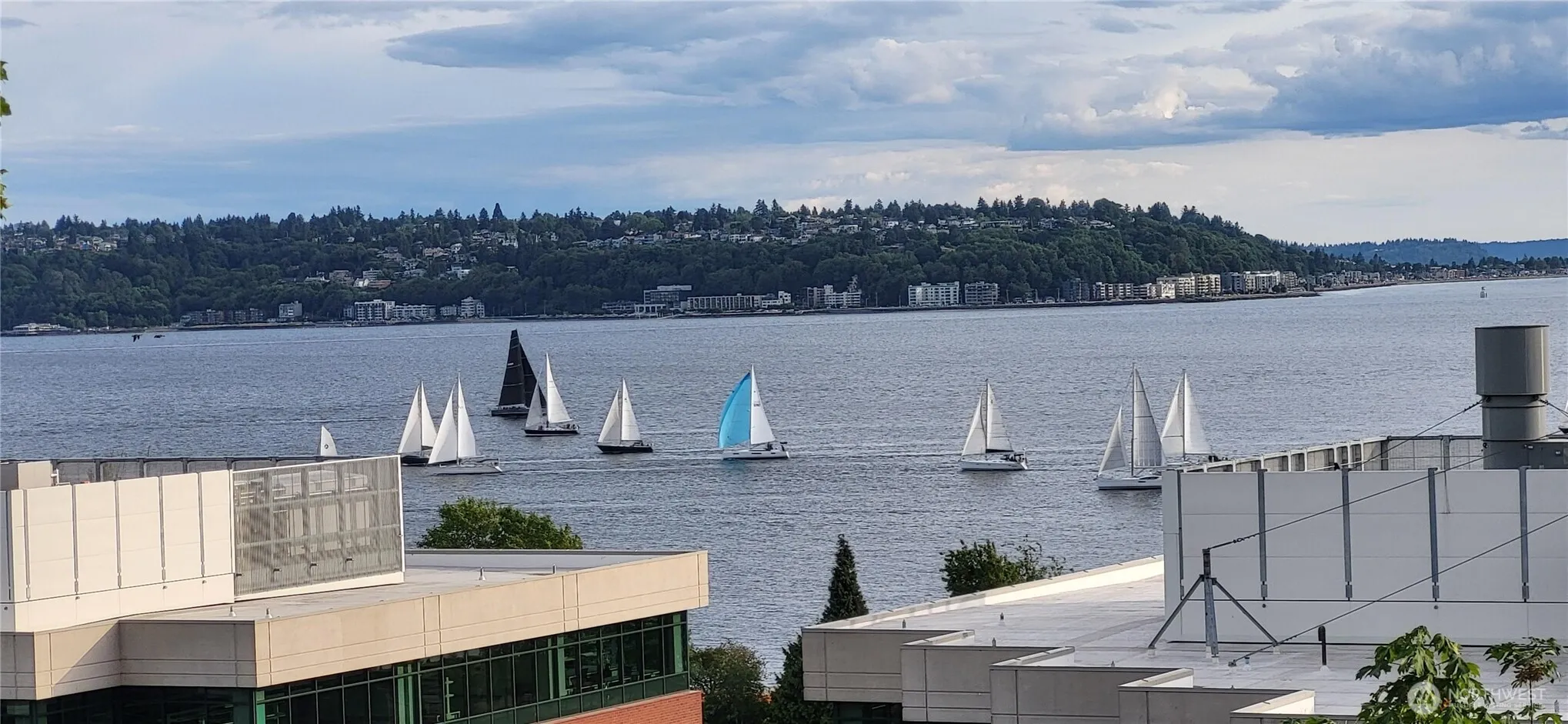 Property photo for 521 5th Avenue W #201, Seattle photo 3