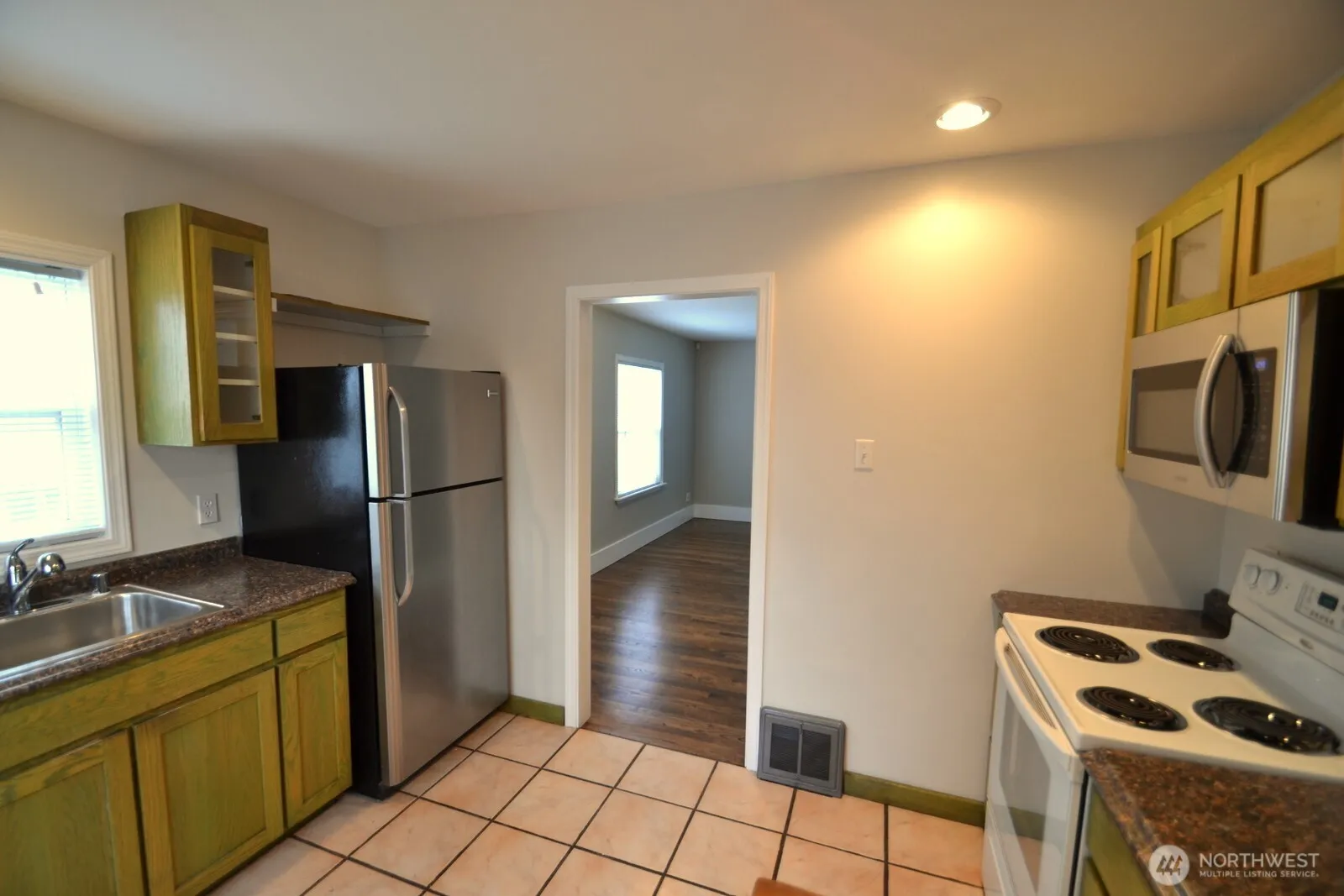 Property photo for 11307 15th Avenue Ne, Seattle photo 5