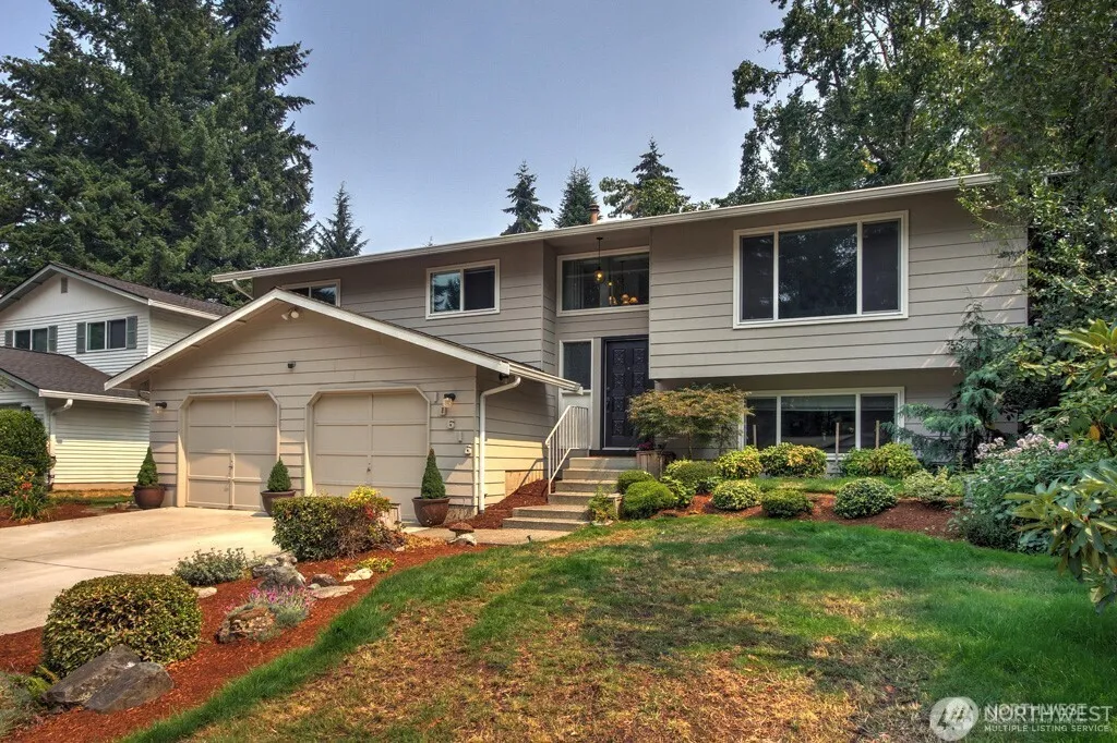 Property photo for 10616 164th Avenue Ne, Redmond