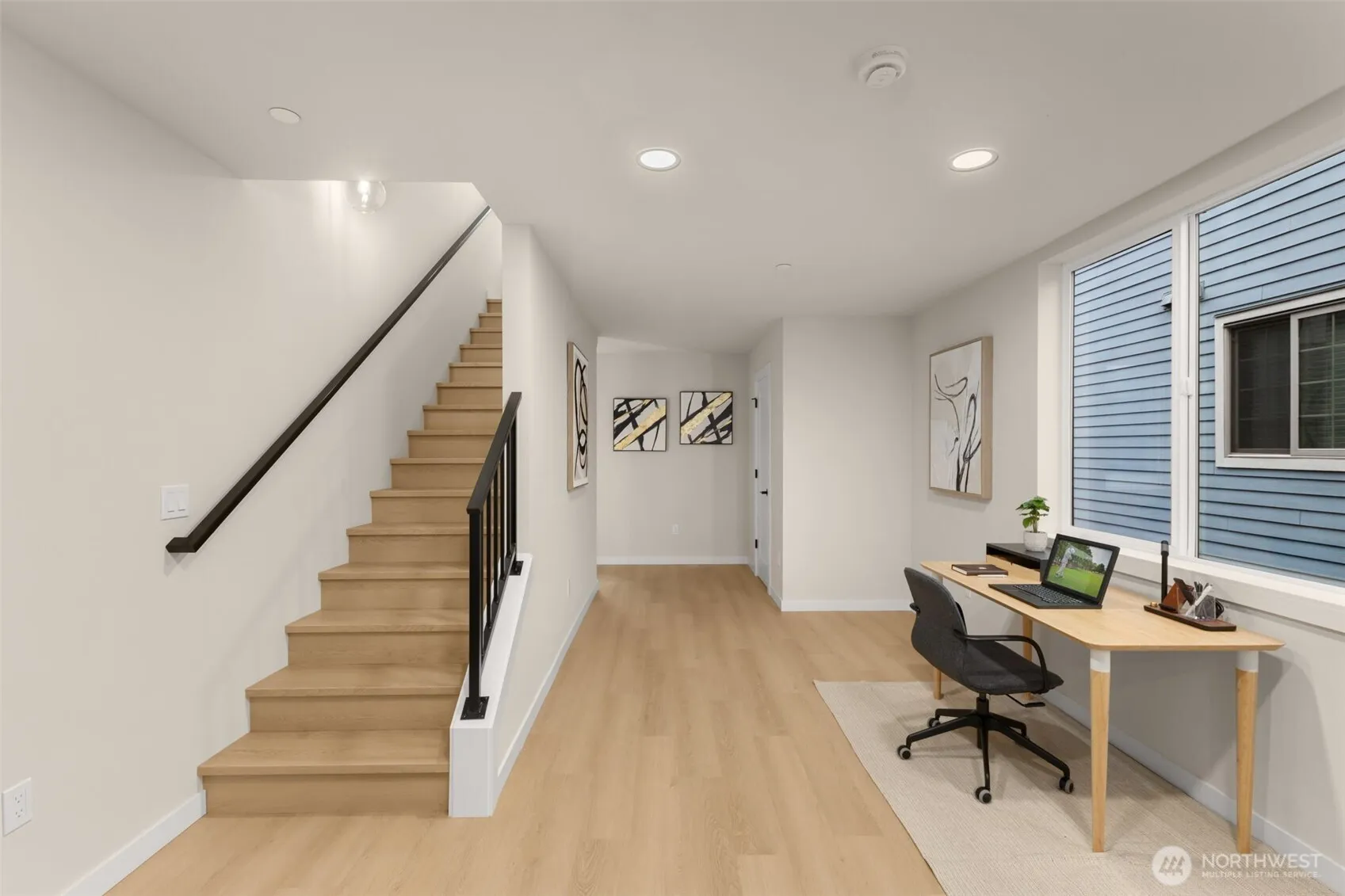 Property photo for 1127 C 10th Avenue E, Seattle photo 2