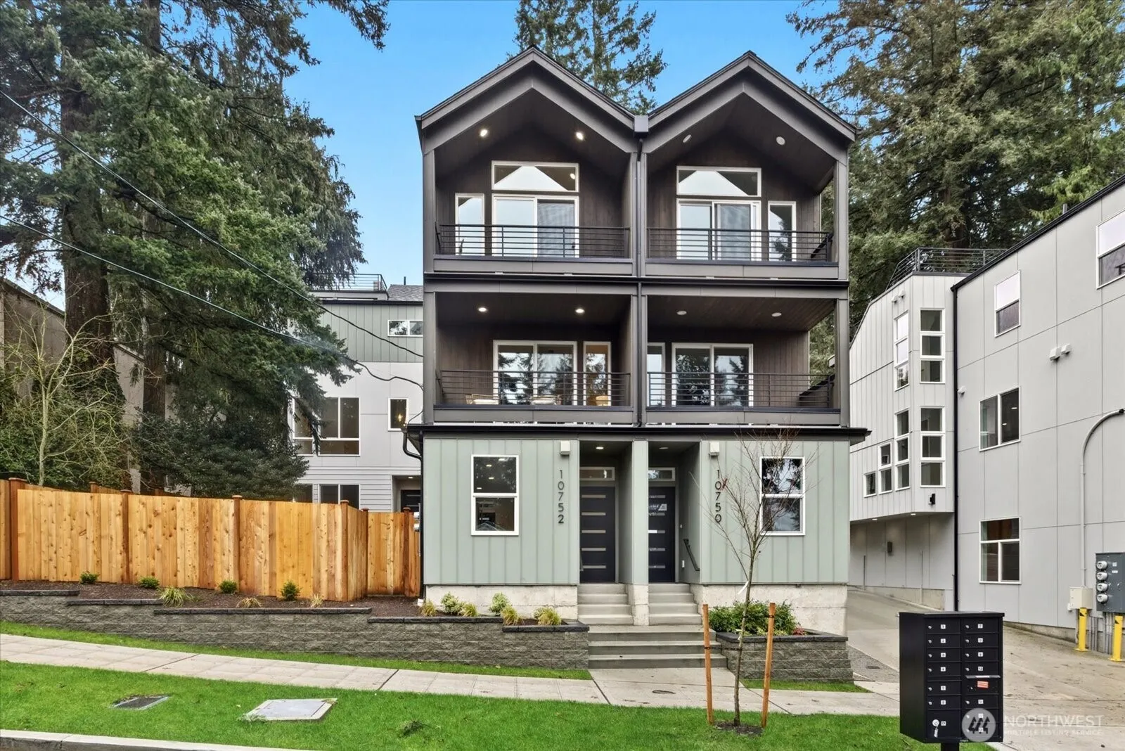 Property photo for 10750 Interlake Avenue N, Seattle