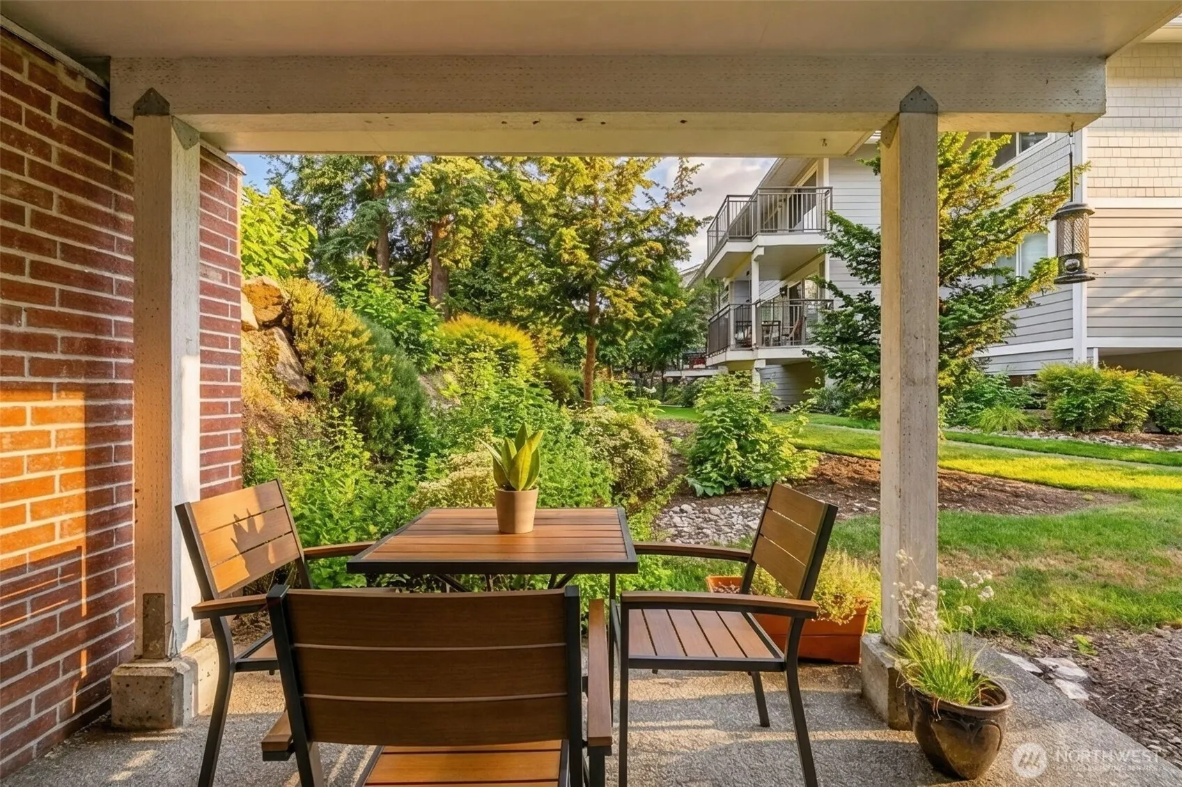 Property photo for 15212 Ne 8th Street #f13, Bellevue