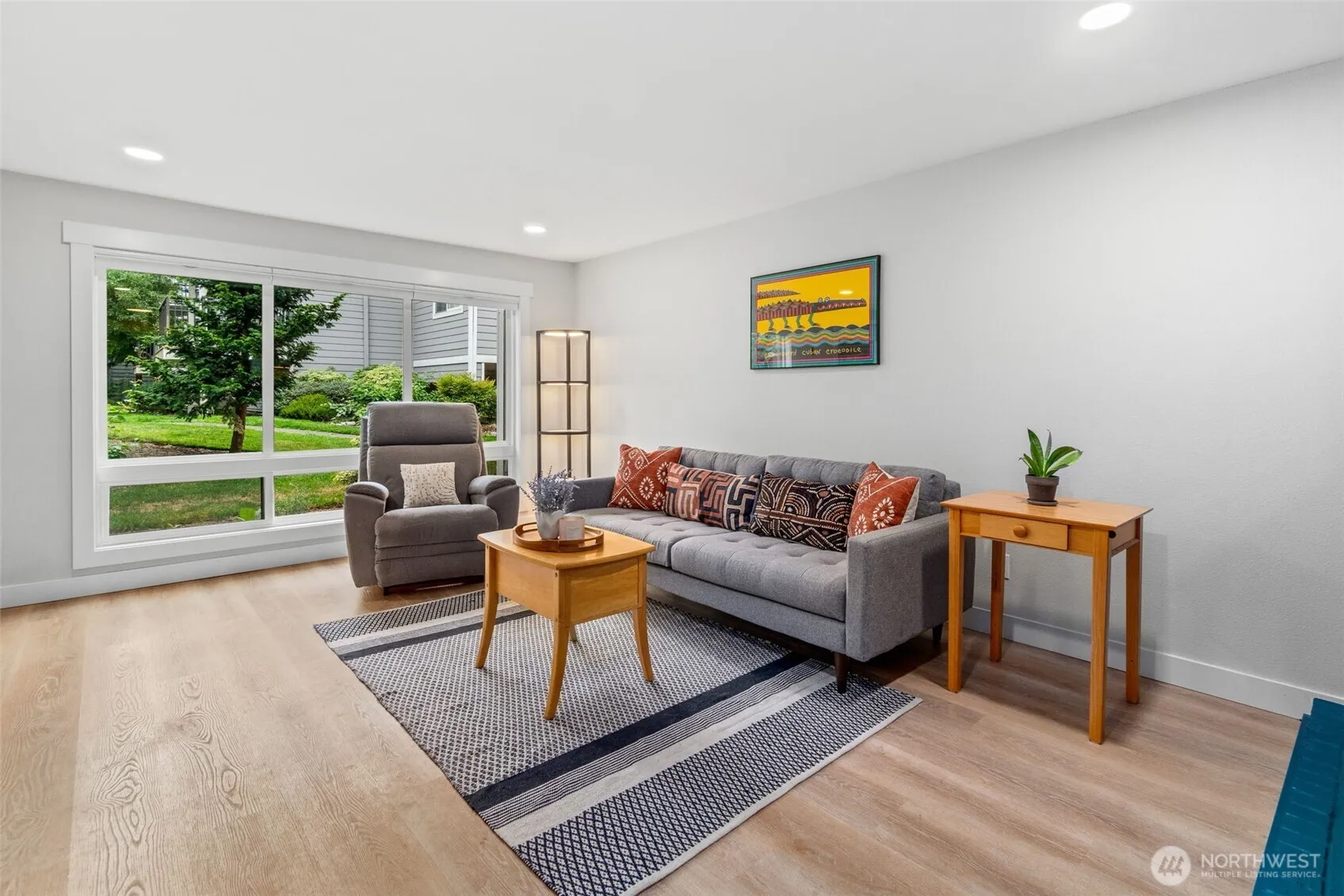Property photo for 15212 Ne 8th Street #f13, Bellevue photo 3