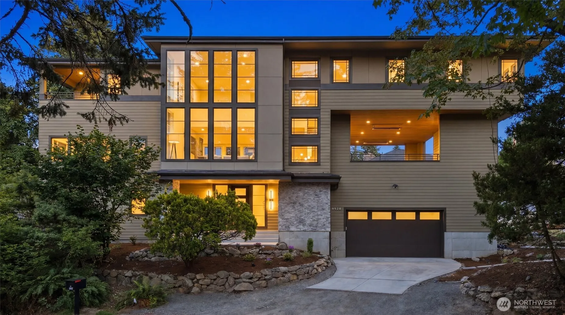 Property photo for 9528 28th Avenue Nw, Seattle