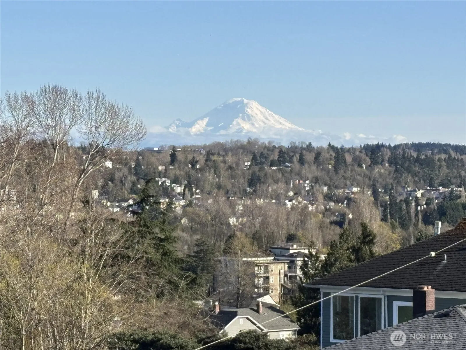 Property photo for 3741 33rd Avenue Sw, Seattle photo 2