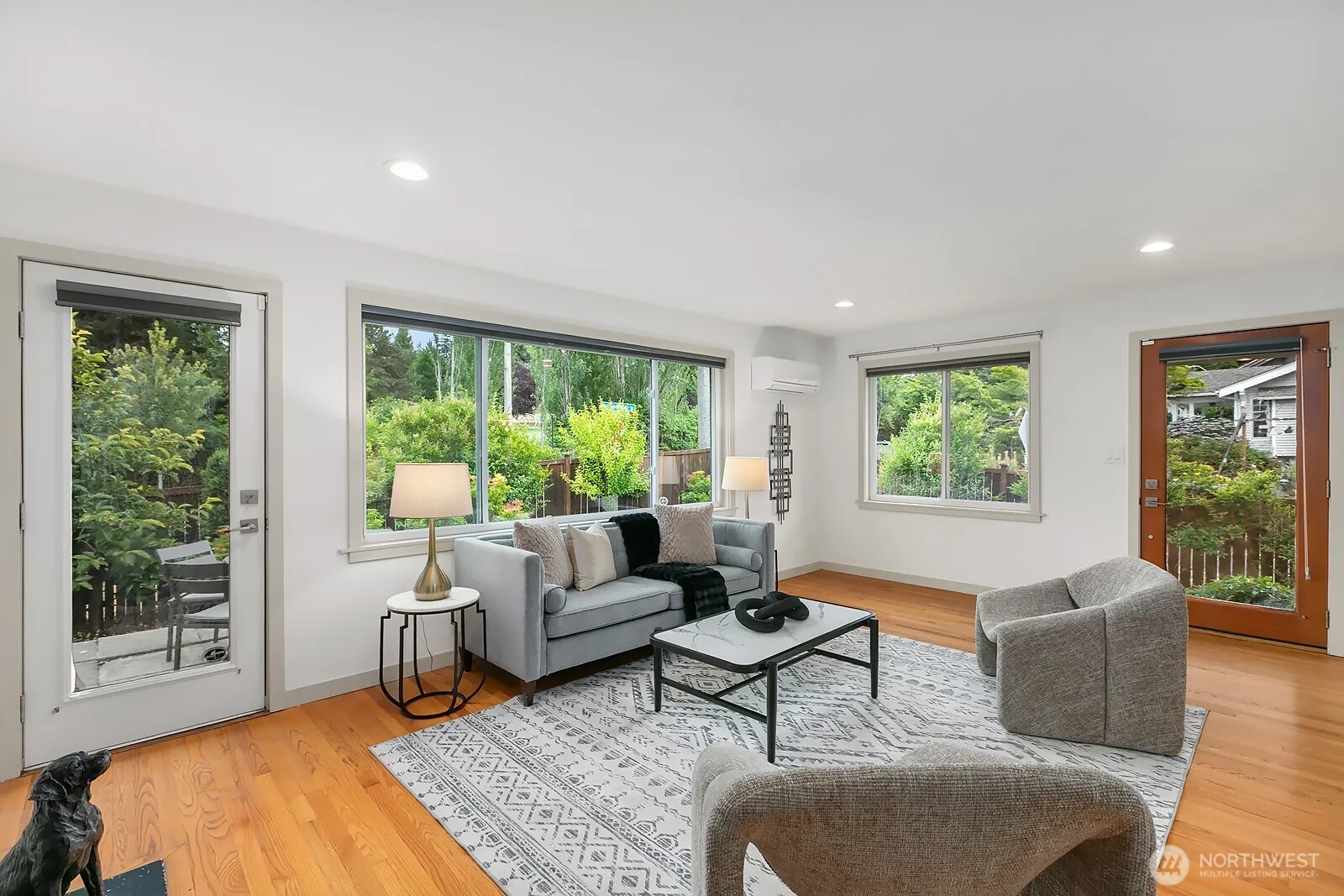 Property photo for 2302 S Spokane Street, Seattle photo 4