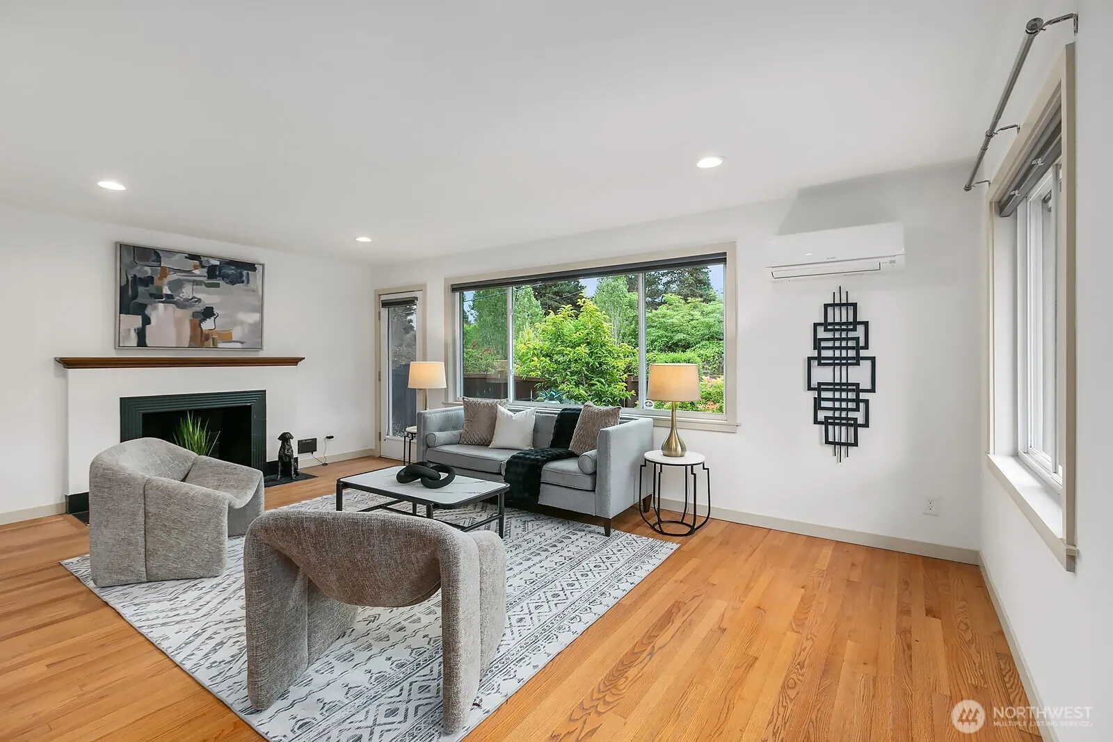 Property photo for 2302 S Spokane Street, Seattle photo 3