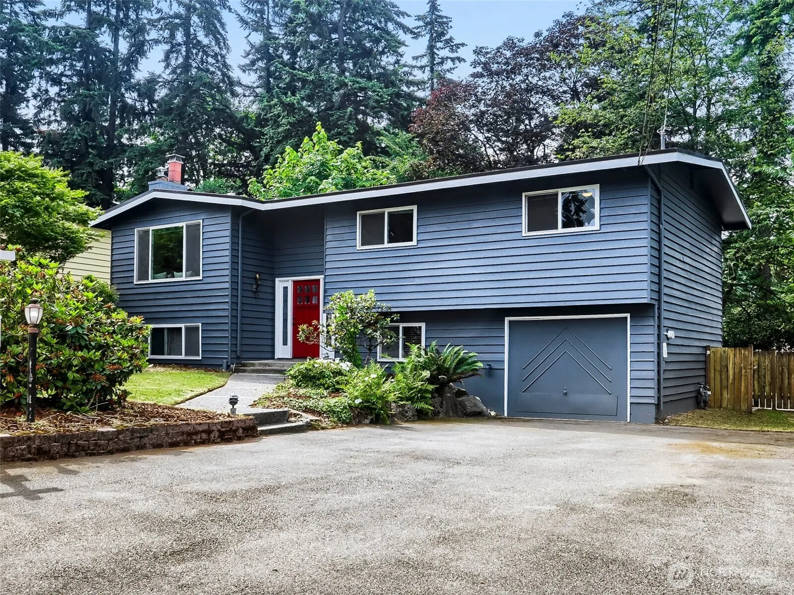 Property photo for 8451 Ne 137th Street, Kirkland