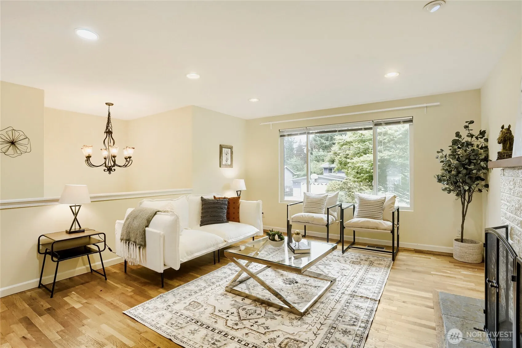Property photo for 8451 Ne 137th Street, Kirkland photo 4