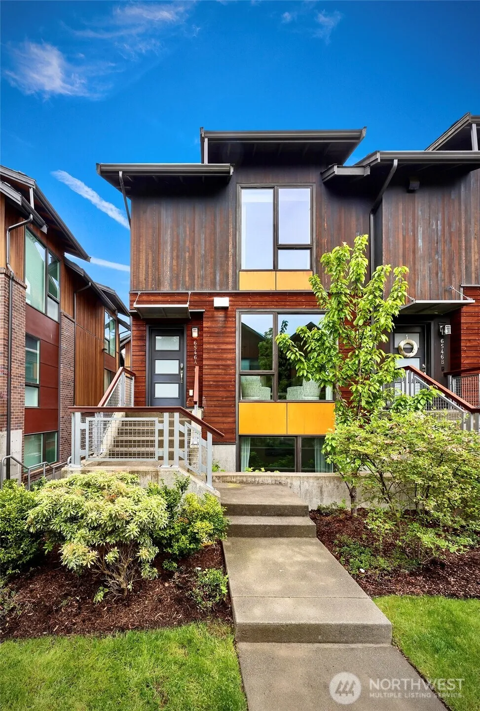 Property photo for 6546 32nd Avenue Ne #a, Seattle photo 2