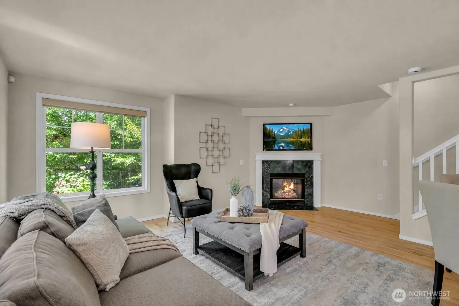 Property photo for 4720 Interlake Avenue N, Seattle photo 4