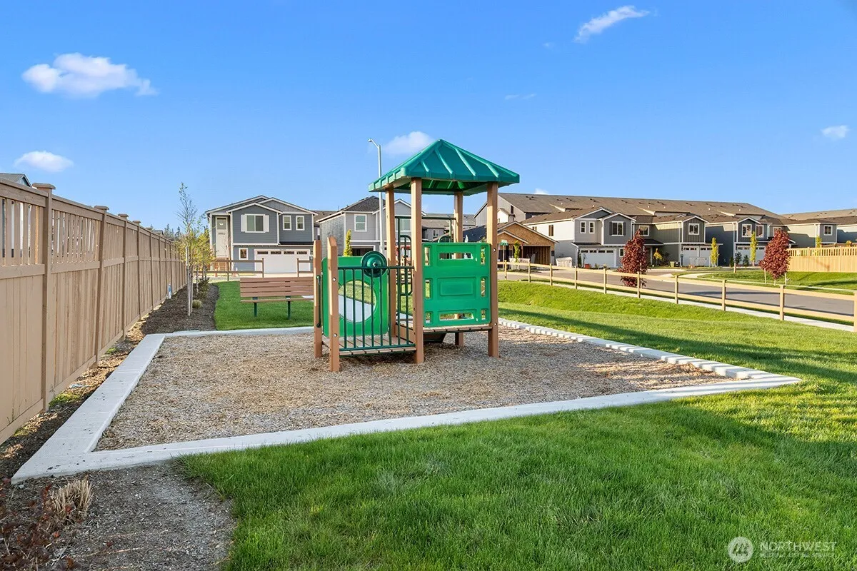 Property photo for 2105 169th Street Ne, Marysville photo 5