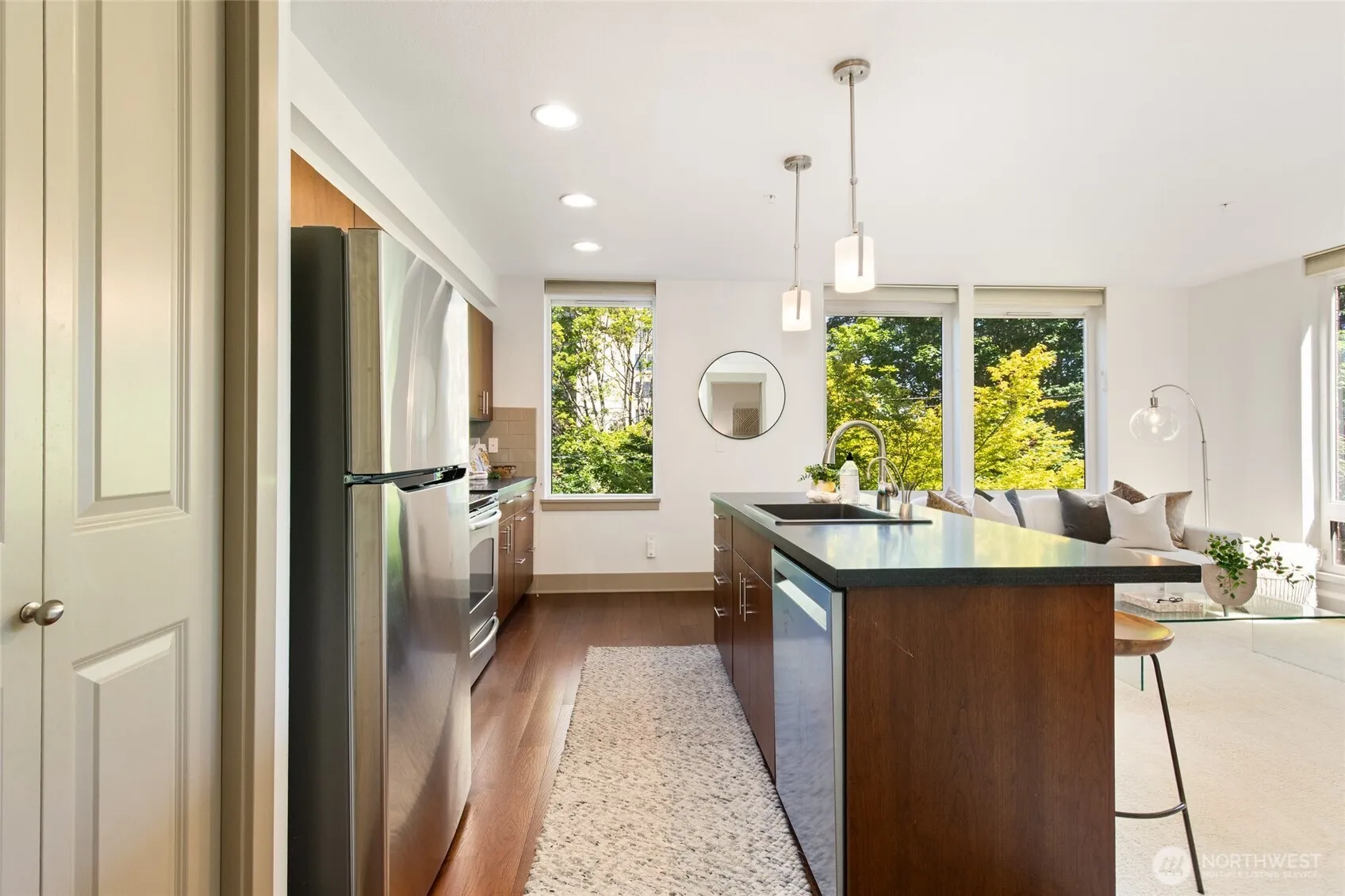 Property photo for 4547 8th Avenue Ne #310, Seattle photo 4