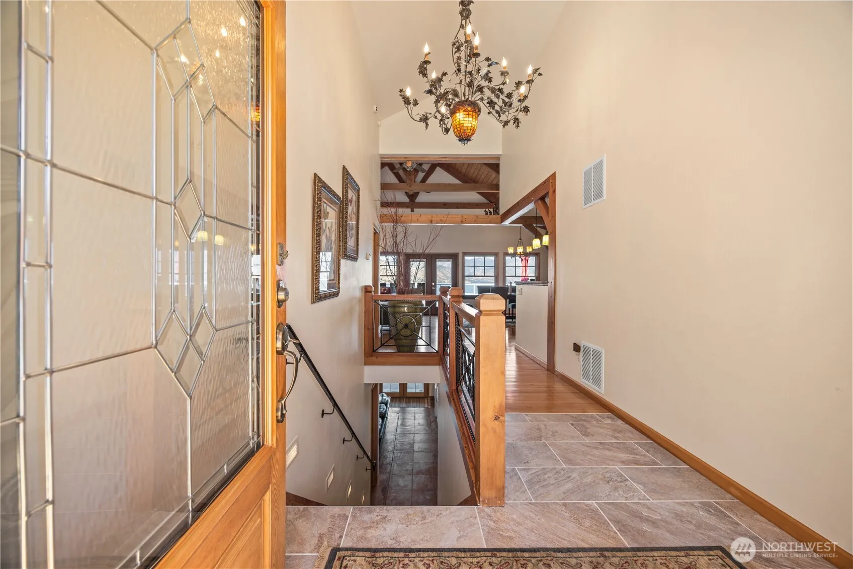 Property photo for 93 Lord Acres Road, Chelan photo 2