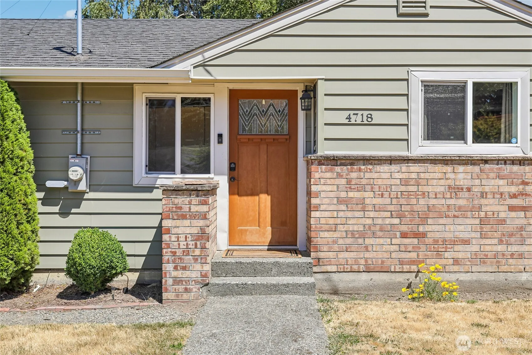 Property photo for 4718 S Victor Street, Seattle photo 3
