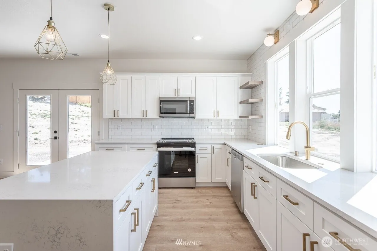 Property photo for 225 W Linden Avenue, Moses Lake photo 5