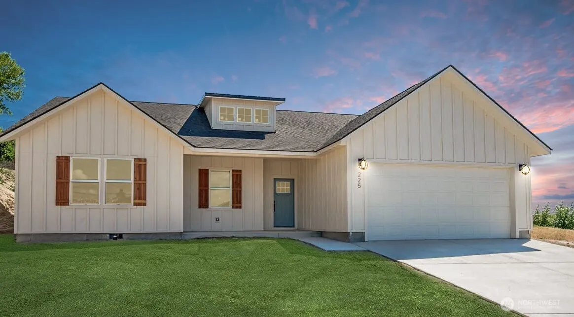 Property photo for 225 W Linden Avenue, Moses Lake