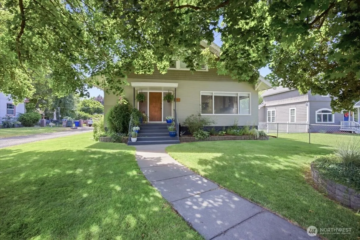 Property photo for 400 Coppei Avenue, Waitsburg photo 3