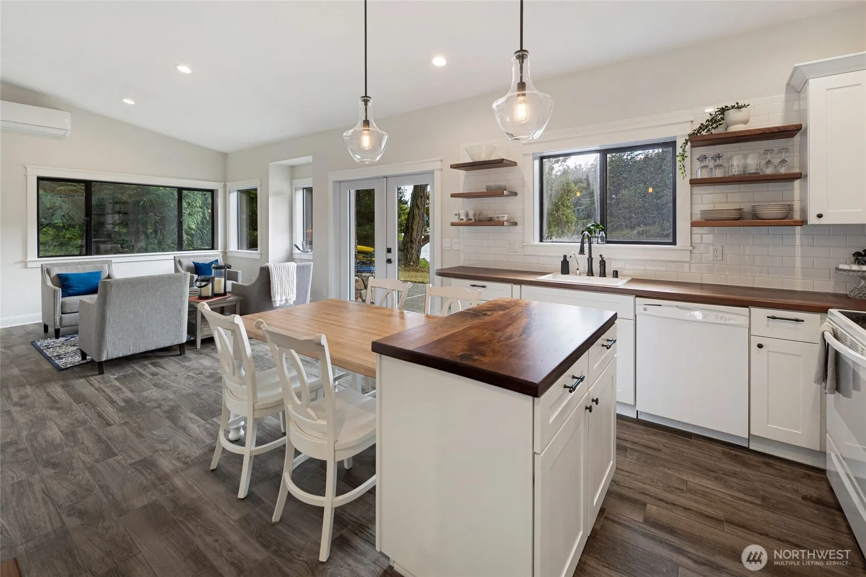 Property photo for 42 Kingfisher Lane, Friday Harbor photo 5