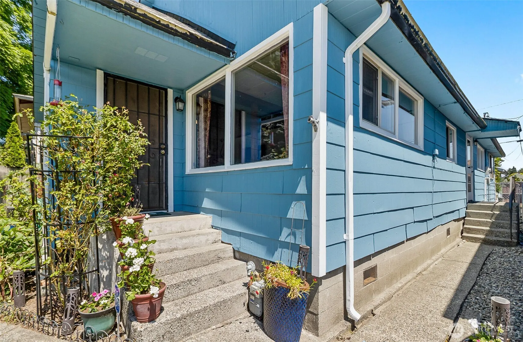 Property photo for 2423 Chestnut Street, Everett photo 2