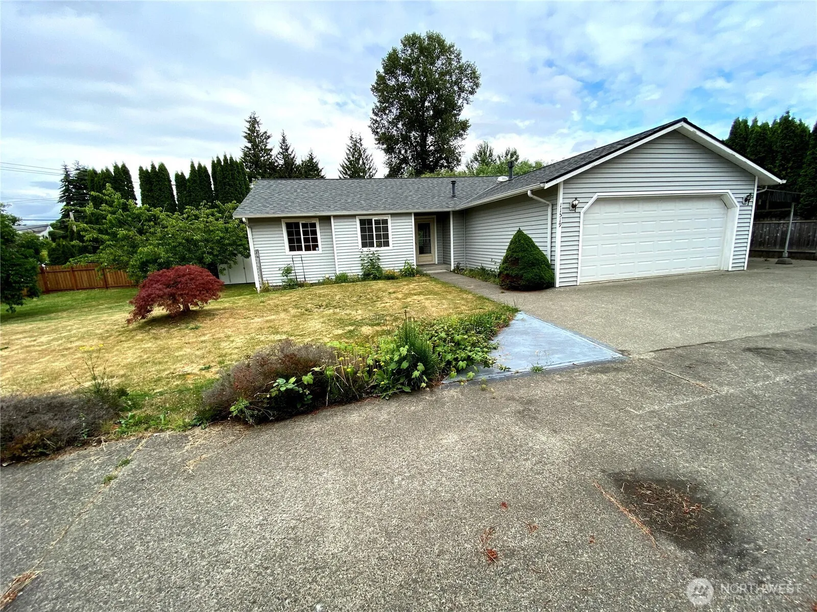 Property photo for 11519 Se 248th Street, Kent photo 2