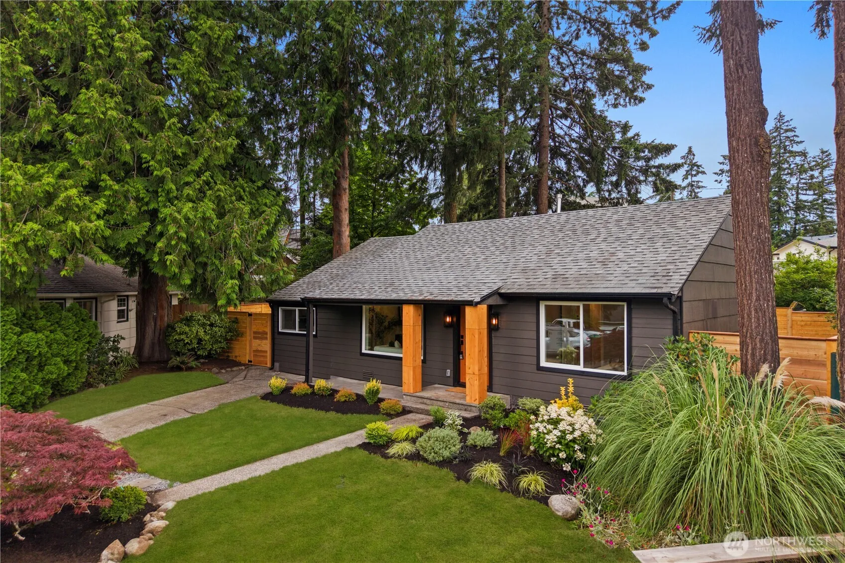 Property photo for 12520 24th Avenue Ne, Seattle photo 3