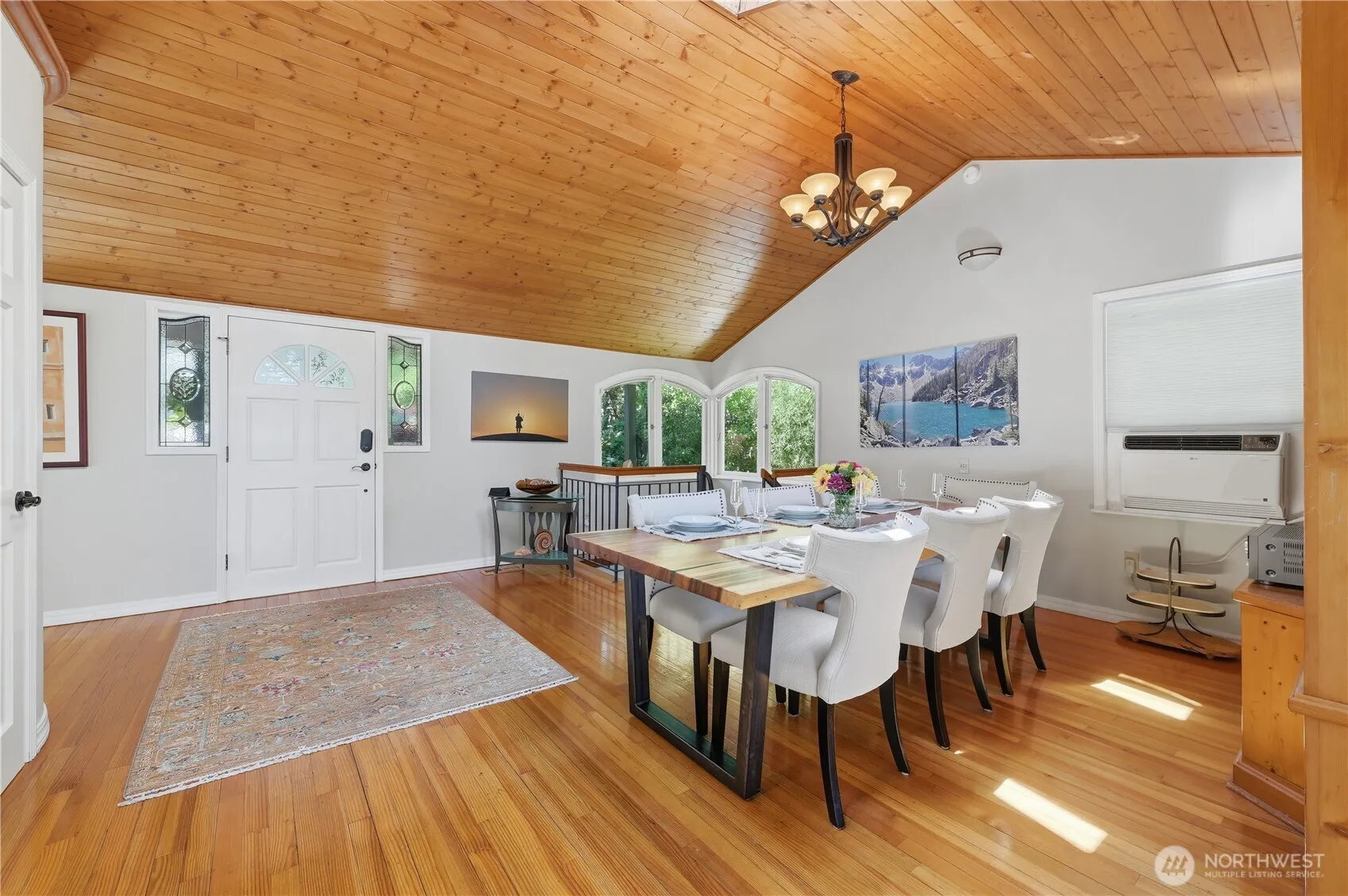 Property photo for 18002 25th Avenue Ne, Lake Forest Park photo 5