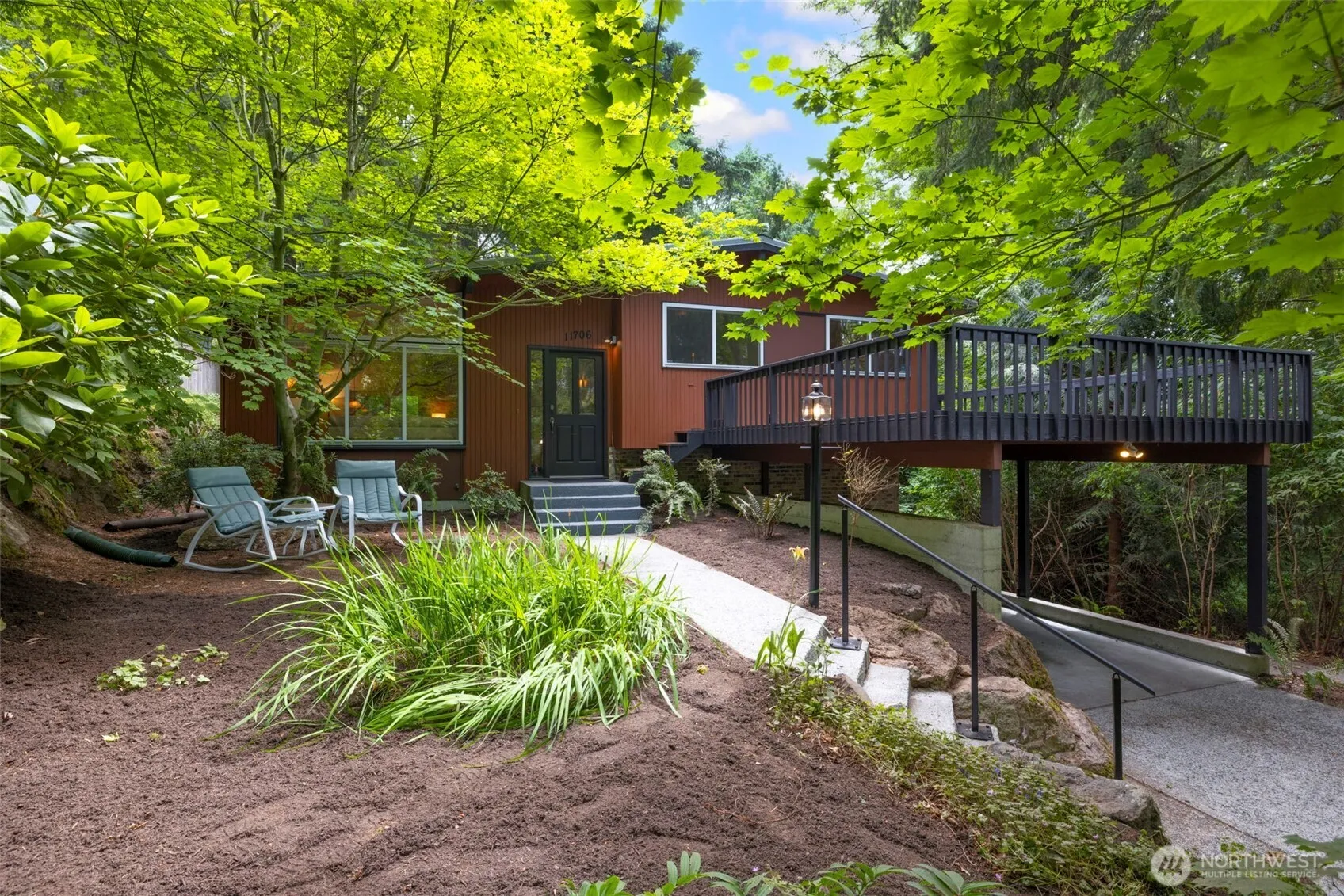 Property photo for 11706 36th Avenue Ne, Seattle photo 2