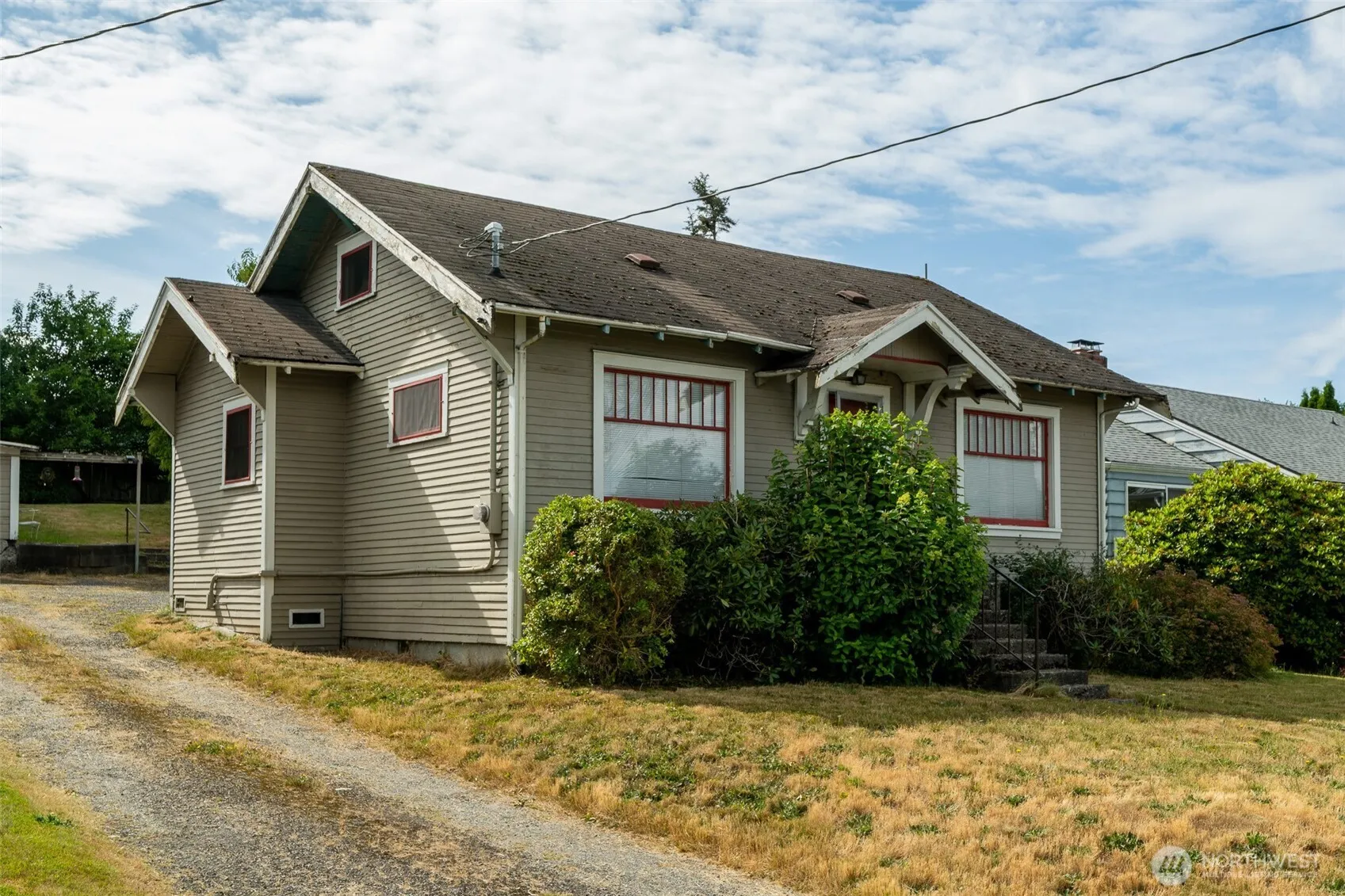 Property photo for 5806 Commercial Avenue, Everett photo 4