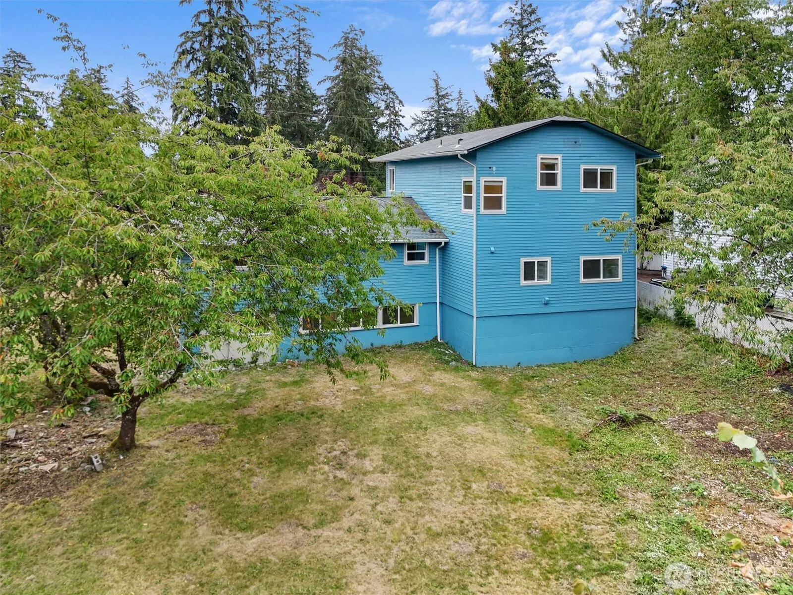 Property photo for 10230 Wilkeson Street S, Tacoma photo 5