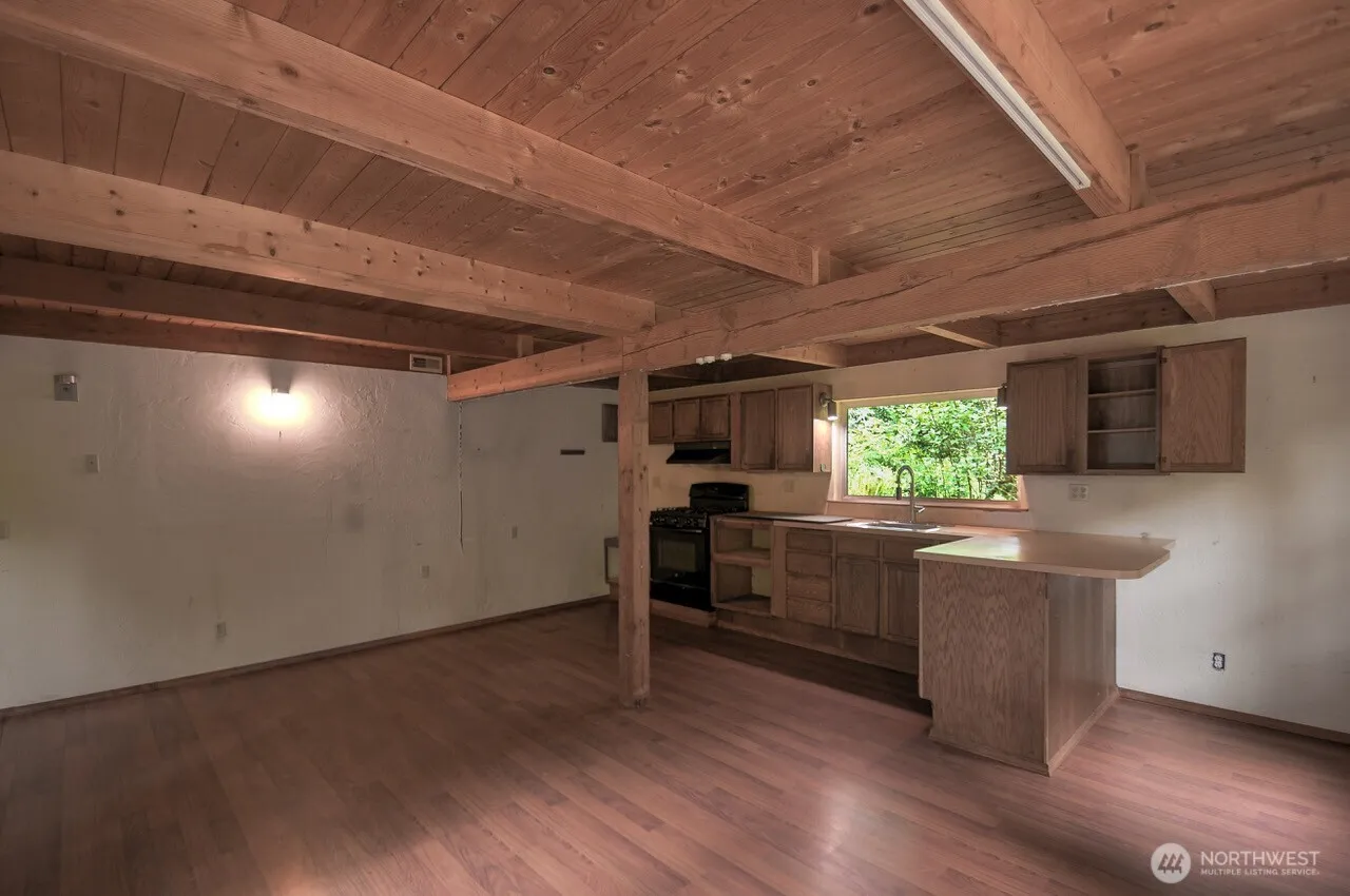 Property photo for 9925 Dempsey Lane Sw, Olympia photo 2