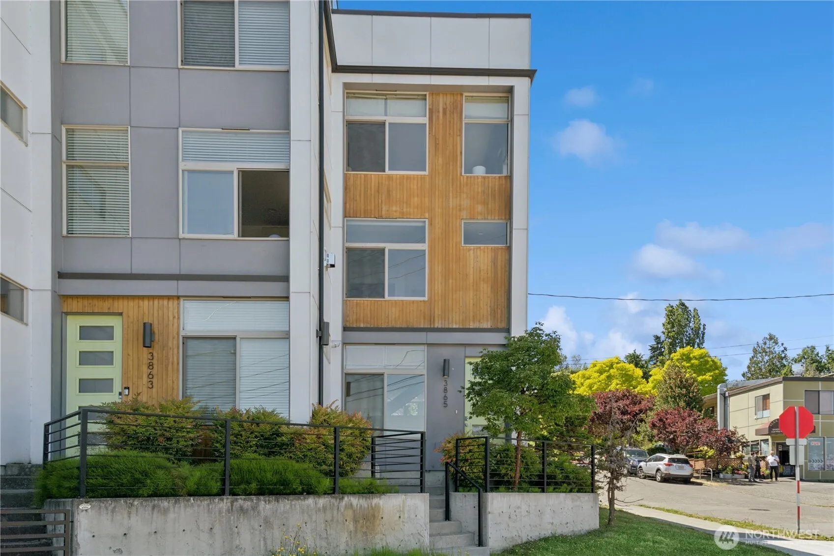 Property photo for 3865 Gilman Avenue W, Seattle