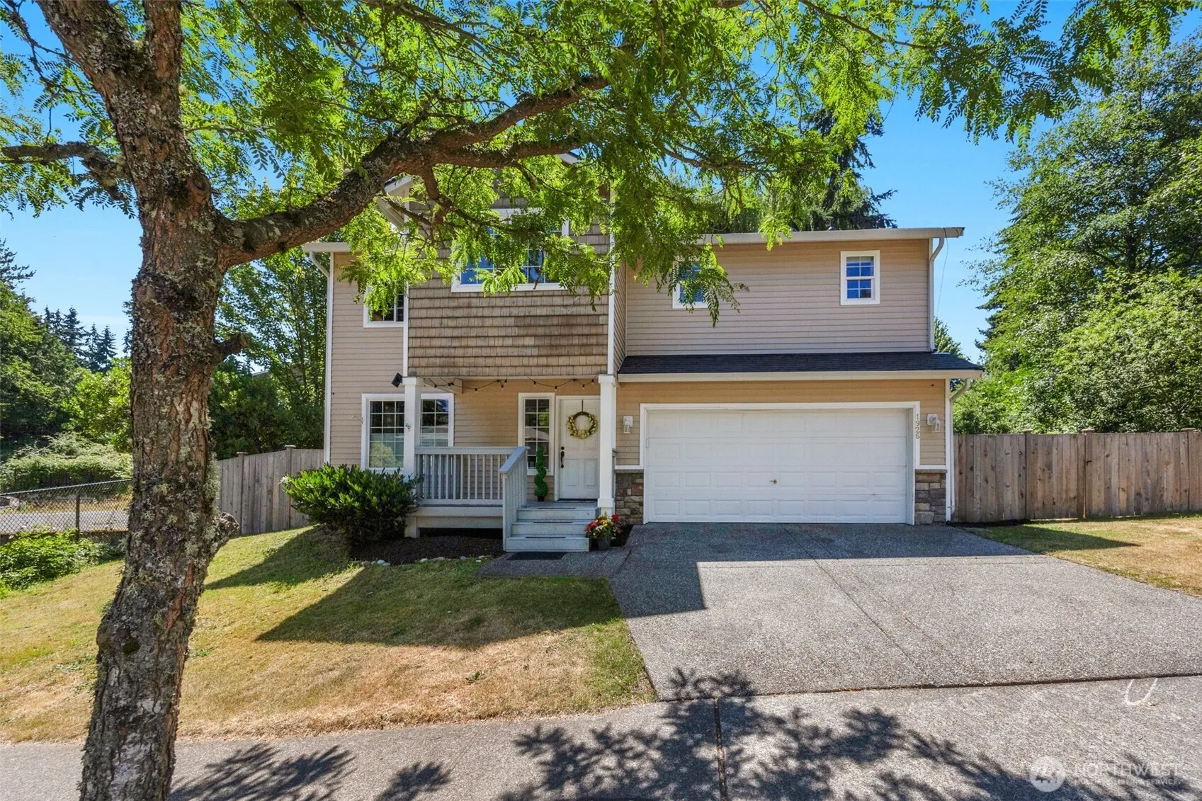 Property photo for 1926 189th Street Sw, Lynnwood